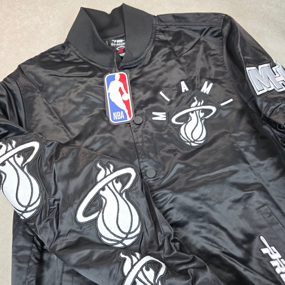 Pro Standard Miami Heat NBA Satin Varsity Jacket L Black BMH5517144-BLK